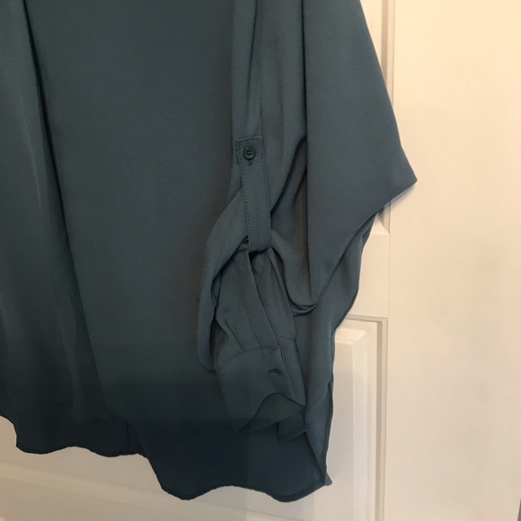 💜 2 / 25$ 💜 Beautiful top never worn - Picture 5 of 5